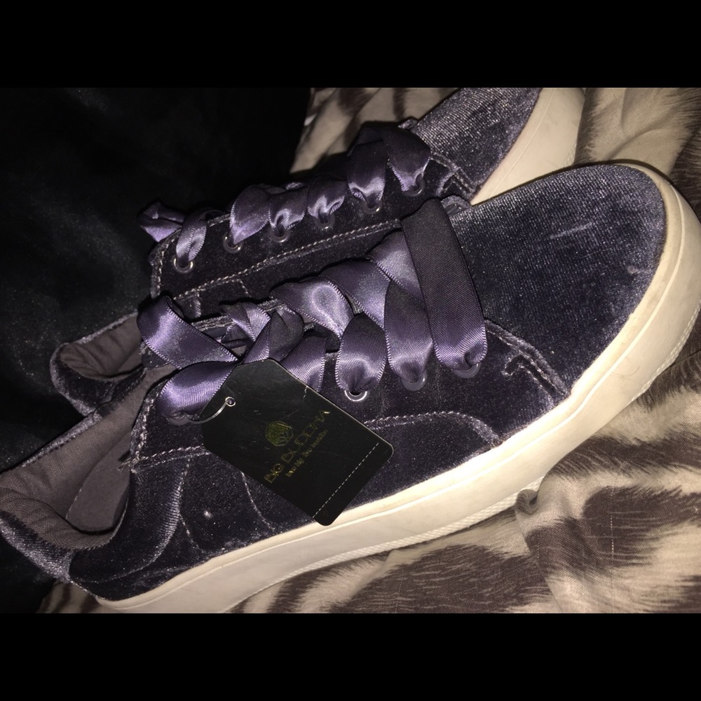 Purple velvet shoes